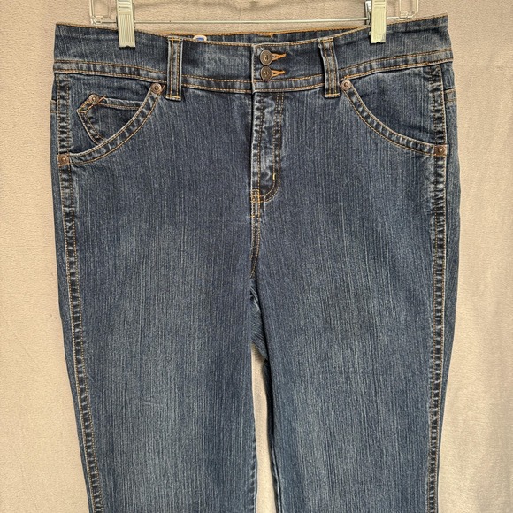 Gloria Vanderbilt Jeans Womens 10 Blue Wash Straight Leg Mid Rise Flap Pockets - Picture 3 of 10